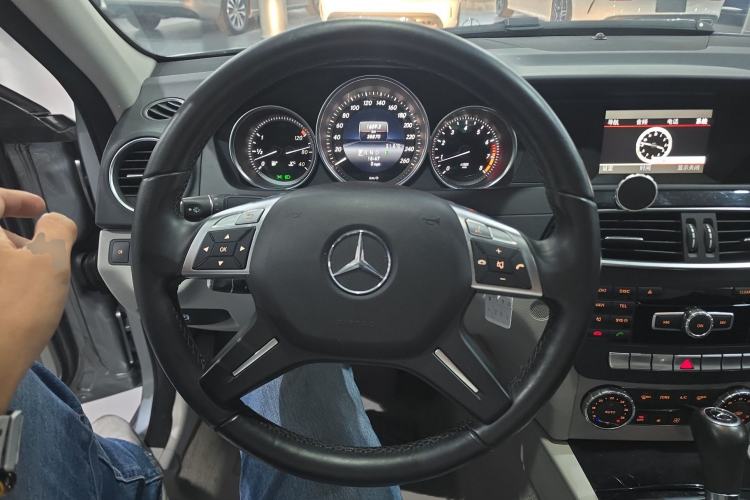 Used Mercedes-Benz C-Class 2013 C 180 Classic Grand Edition
