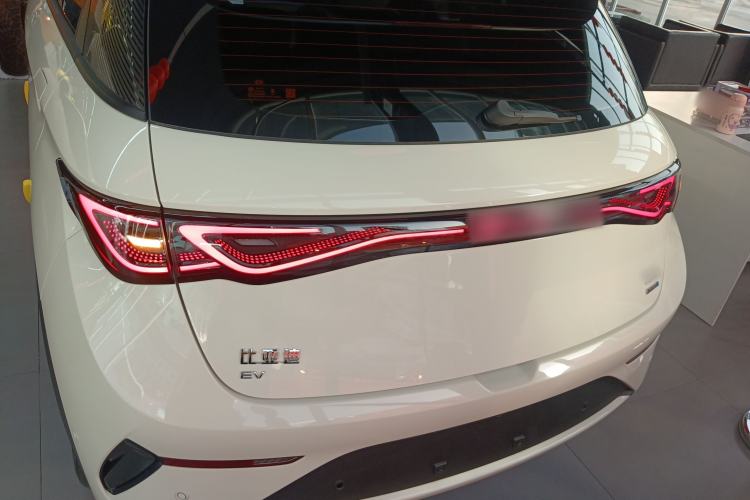 Used BYD Dolphin 2025 Intelligent Driving Version 410 km Fashion Edition
