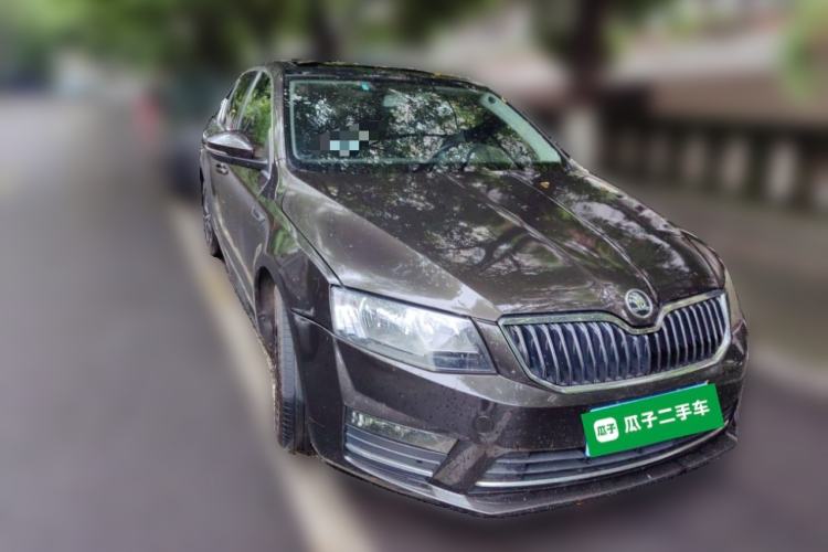 Used Skoda Octavia 2017 1.6L Manual Front-Wheel-Drive Version
