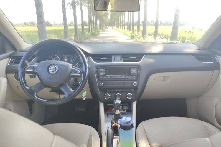 Used Skoda Octavia 2015 1.4TSI DSG Yijun Edition