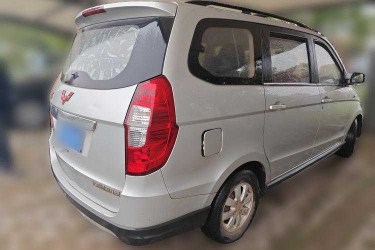 Used Wuling Hongguang 2014 1.2L S Comfort Model China IV
