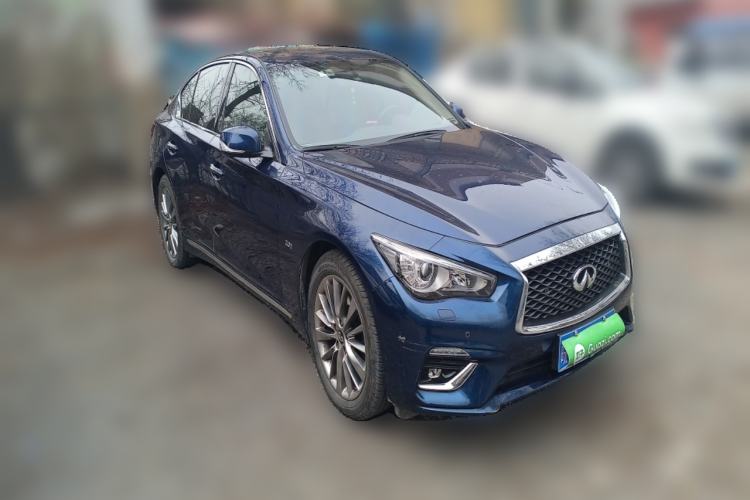 Used Infiniti Q50L 2018 2.0T Enjoyment Edition China V standard Front Right 45 Deg