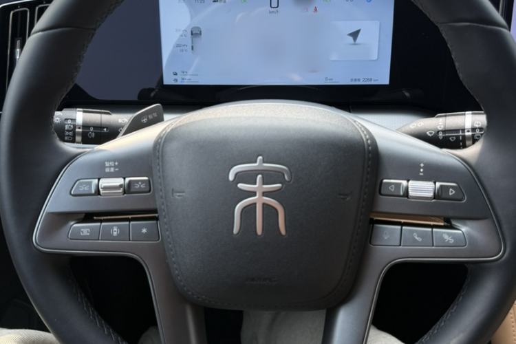 Used BYD Song L DM-i 2025 Intelligent Driving Version 160 km Beyond-Range Type Interior 2