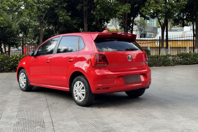Used Volkswagen Polo 2016 1.4L Manual Fashion Model Exterior 6