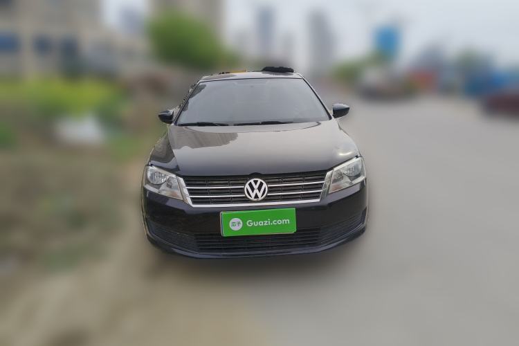 Used Volkswagen Lavida 2015 1.6L Manual Fashion Edition Front