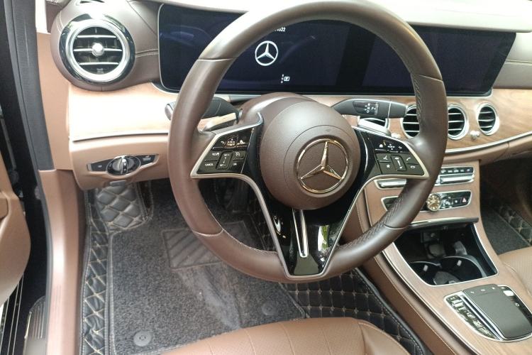 Used Mercedes-Benz E-Class 2023 Updated E 300 L Fashion Edition
