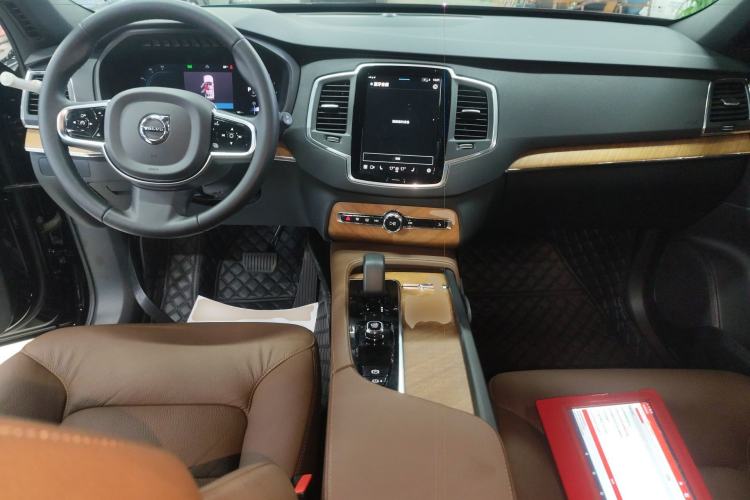 Used Volvo XC90 2024 B5 SmartDrive Luxury Edition 7-Seater
