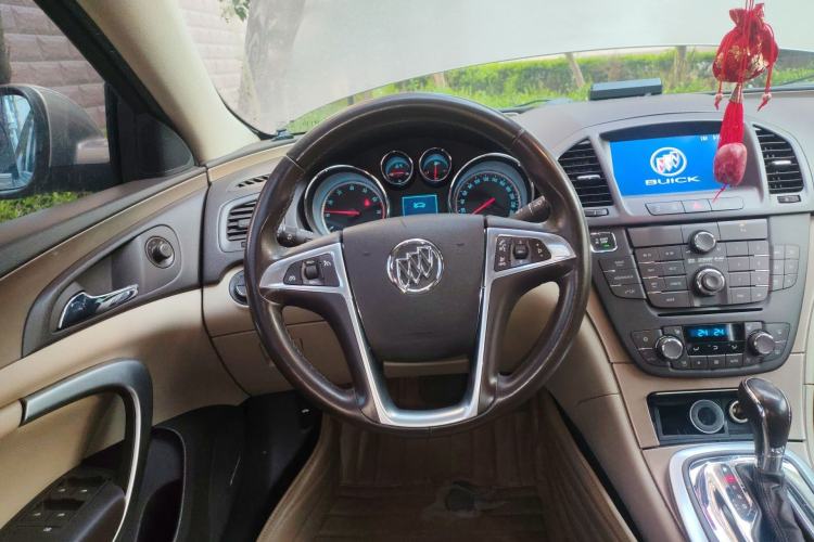 Used Buick Regal 2012 2.4L SIDI Flagship Edition Steering Wheel