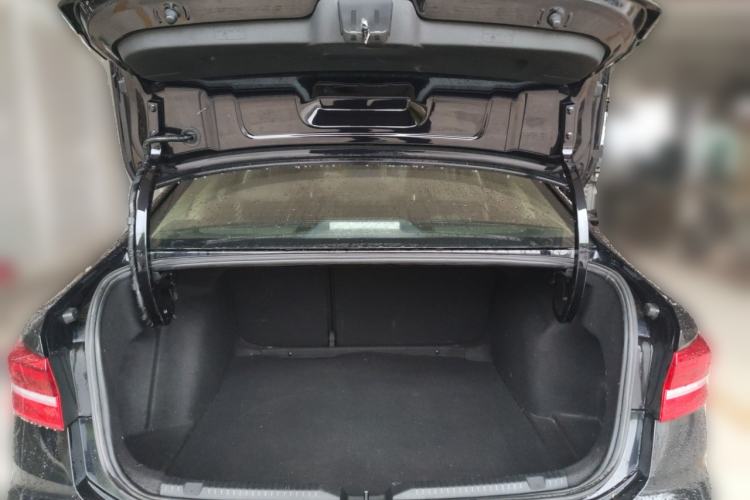 Used Volkswagen Lavida 2019 1.5L Automatic Vision Edition China VI Standard Trunk