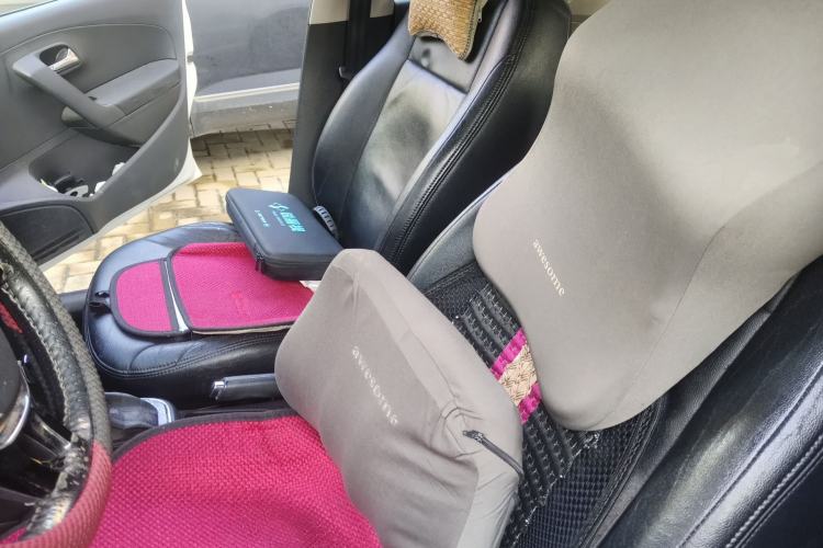 Used Volkswagen Polo 2016 1.6L Automatic Comfort Model
