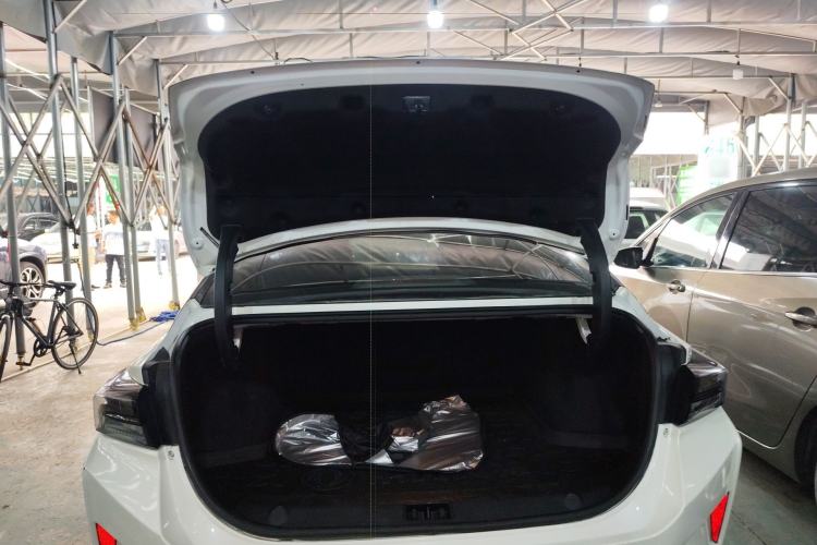 Used Dongfeng Aeolus Yixuan MAX 2021 1.5T Super Cool Trendy Dad Edition Trunk