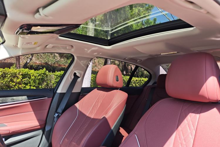 Used BMW 5 Series 2022 Second Facelift 525Li Luxury Package Interior 9