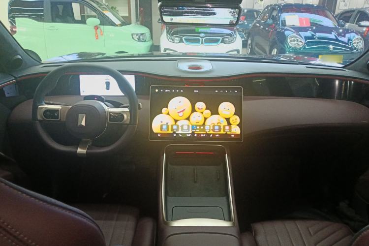 Used Avatr 11 2023 Harmony 90-degree Rear-wheel Drive Edition Interior 2