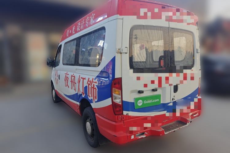 Used SAIC MAXUS Xintu V80 2018 2.5T 6-Speed Manual Aoyuntong Short Wheelbase Mid-Height 5-6 Seater
