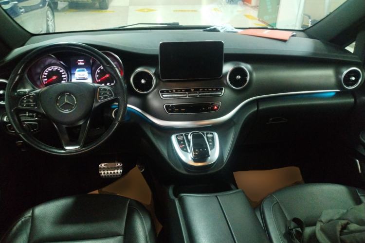 Used Mercedes-Benz V-Class 2018 V 260 AMG Sport Edition China V Emission Standard
