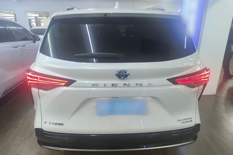 Used Toyota SIENNA 2021 2.5L Hybrid Platinum Edition Rear