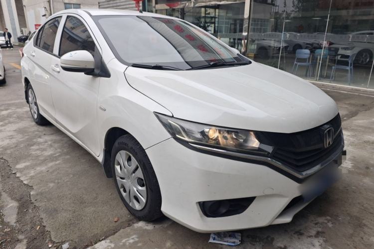 Used Honda Greiz 2016 1.5L CVT Classic Edition Front Right 45 Deg