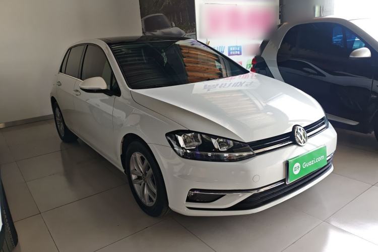 Used Volkswagen Golf 2019 200TSI DSG Comfort & Ambition Edition China VI Standard Front Right 45 Deg