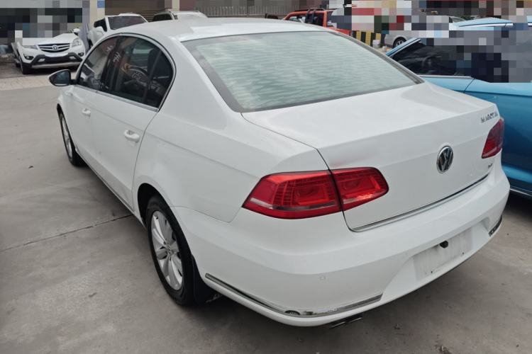 Used Volkswagen Magotan 2015 1.8TSI Advanced Model Rear Left 45 Deg