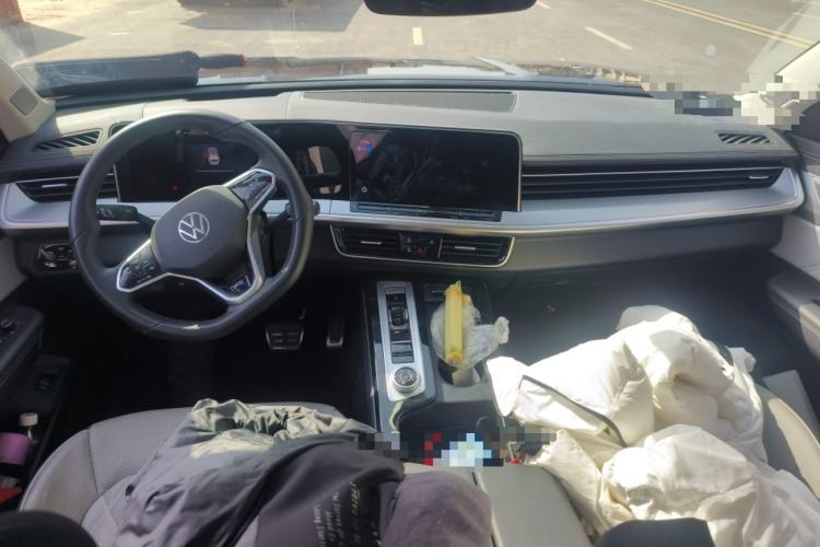 Used Volkswagen Tavendor 2023 380TSI All-Wheel Drive R-Line Journey Edition