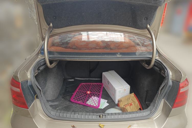 Used Volkswagen Bora 2013 1.6L Automatic Luxury Model