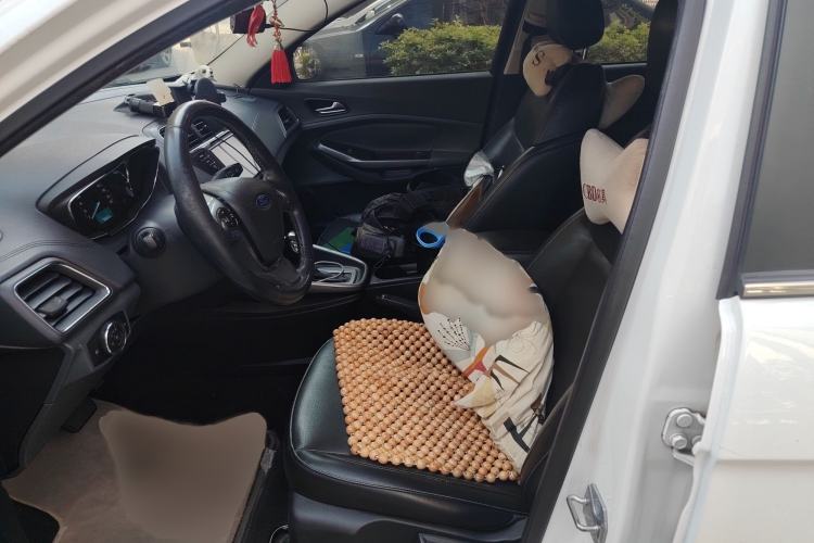 Used Ford Escort 2015 1.5L Automatic Fashion Model Left Front Seat