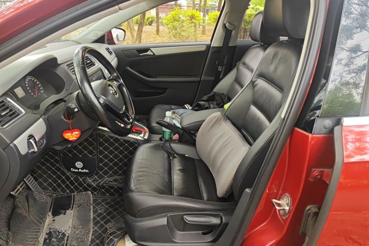 Used Volkswagen Sagitar 2012 1.6L Automatic Comfort Edition Left Front Seat