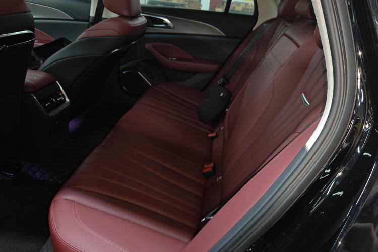 Used Hongqi H5 2024 1.5T DCT Smart Connect Flagship Edition
