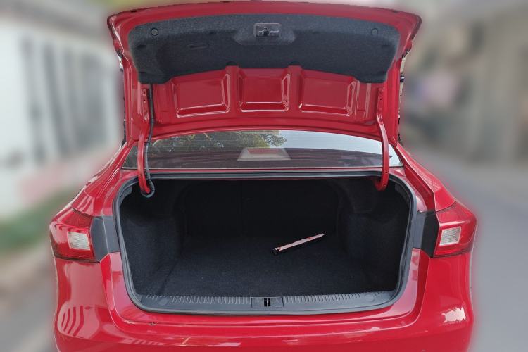 Used Roewe 360 2015 1.5L Manual Luxury Edition
