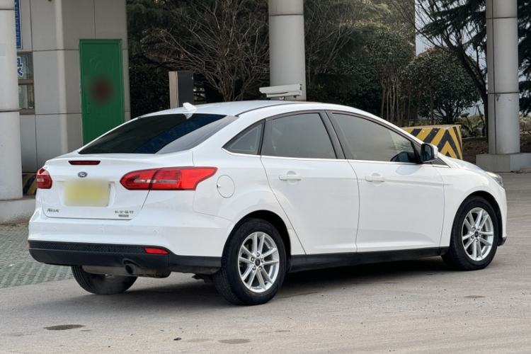 Used Ford Focus 2017 Sedan EcoBoost 180 Automatic Elite Model