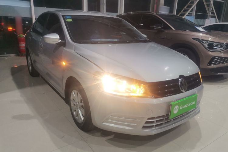 Used Volkswagen Jetta 2013 1.4L Manual Fashion Model