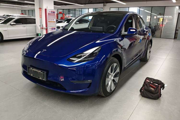 Used Tesla Model Y 2021 Long-Range All-Wheel-Drive Version