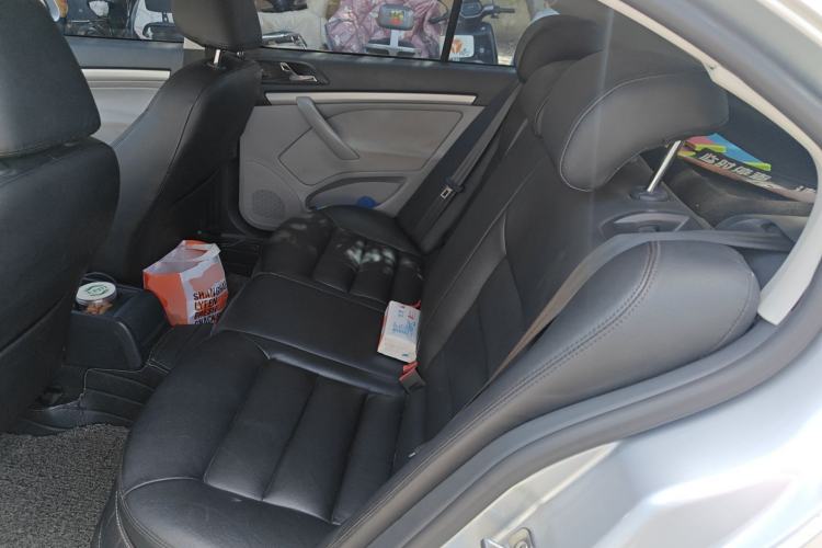 Used Skoda Octavia 2015 Classic Model 1.6L Manual Eado Version
