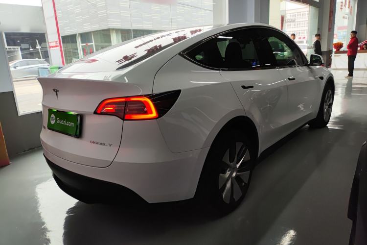 Used Tesla Model Y 2024 Rear-Wheel-Drive Version Rear Right 45 Deg