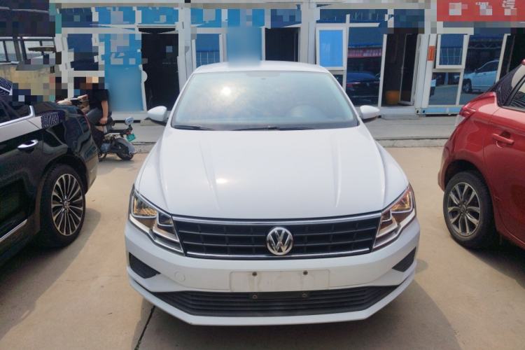 Used Volkswagen Jetta 2017 1.4L Manual Fashion Edition Front