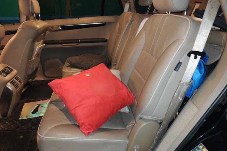 Used Mercedes-Benz R-Class 2017 R 320 4MATIC Business Edition Prestige Model
