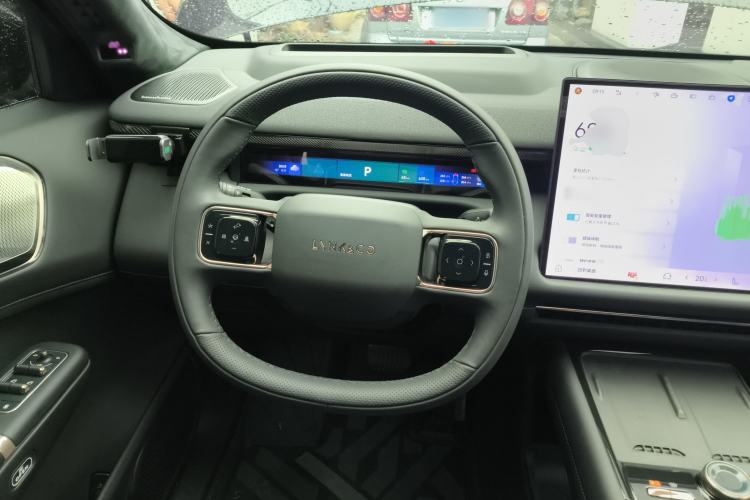 Used Lynk & Co 900 2025 2.0T Exploration Edition
