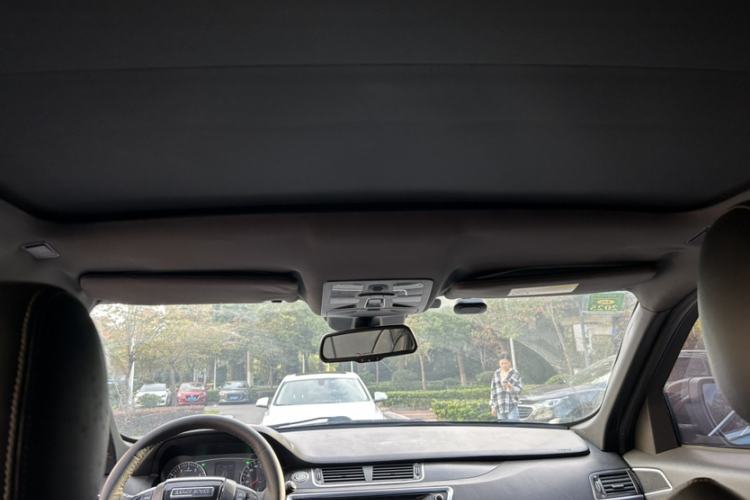 Used Land X7 2015 2.0T Panoramic Prestige Edition