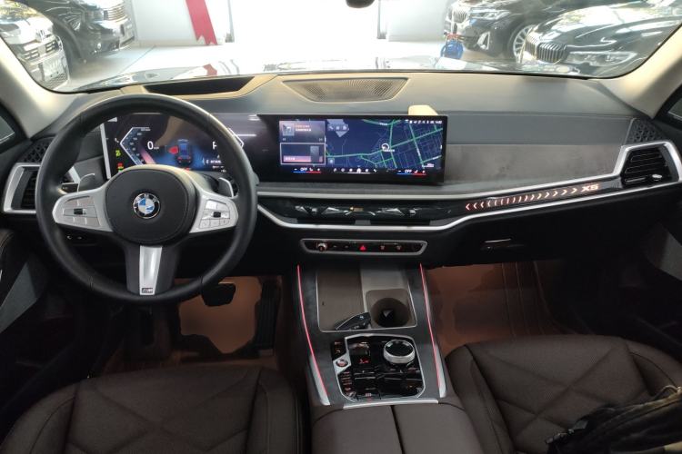 Used BMW X5 2023 xDrive 30Li Luxury M Sport Night Edition Package
