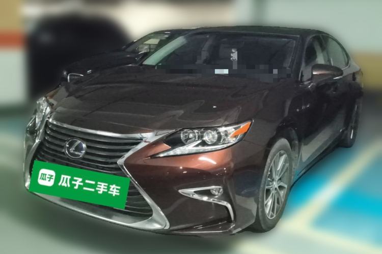 Used Lexus ES 2015 300h Comfort Edition