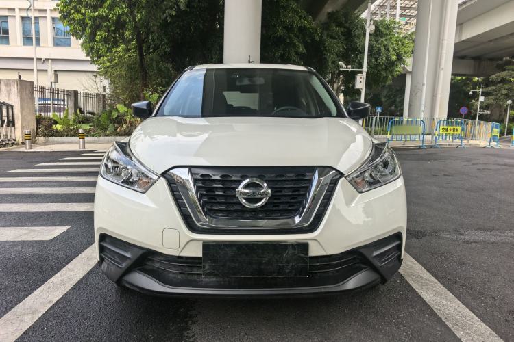Used Nissan Kicks 2020 1.5L XE Manual Cool Edition