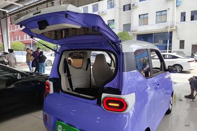 Used Wuling Hongguang MINIEV 2024 3rd Generation 215km Advanced Version
