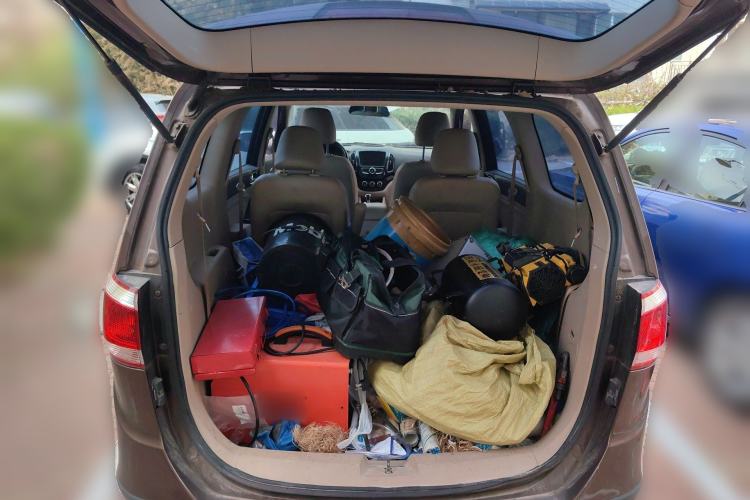 Used Baojun 730 2014 1.5L manual Comfort ESP version 7 seats Trunk