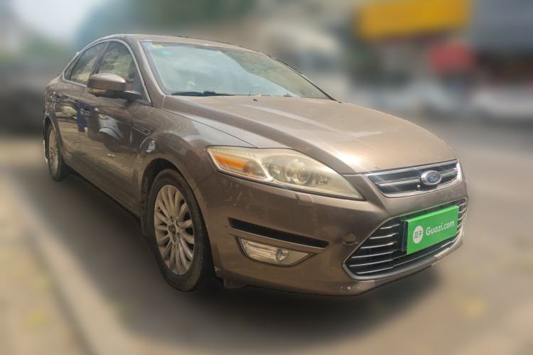 Used Ford Mondeo 2011 2.0L GTDi 200 Luxury Edition Front Right 45 Deg