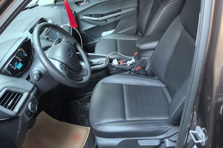 Used Ford Escort 2017 Happiness Edition 1.5L Automatic Fashion Version Left Front Seat