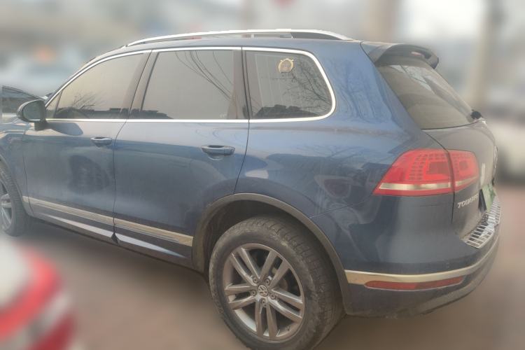 Used Volkswagen Touareg 2016 3.0 TSI High-End Version Rear Left 45 Deg