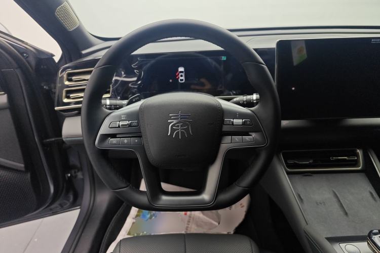 Used BYD Qin L 2025 DM-i Smart Drive 120KM Superior Model