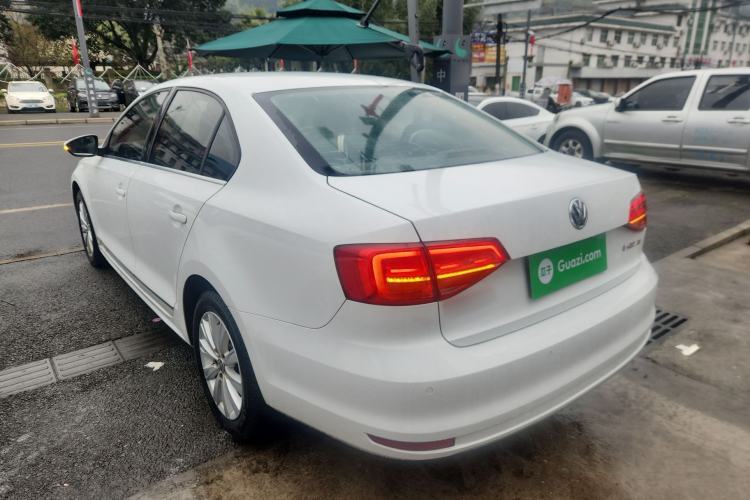 Used Volkswagen Sagitar 2015 1.6L Manual Comfort Model Rear Left 45 Deg