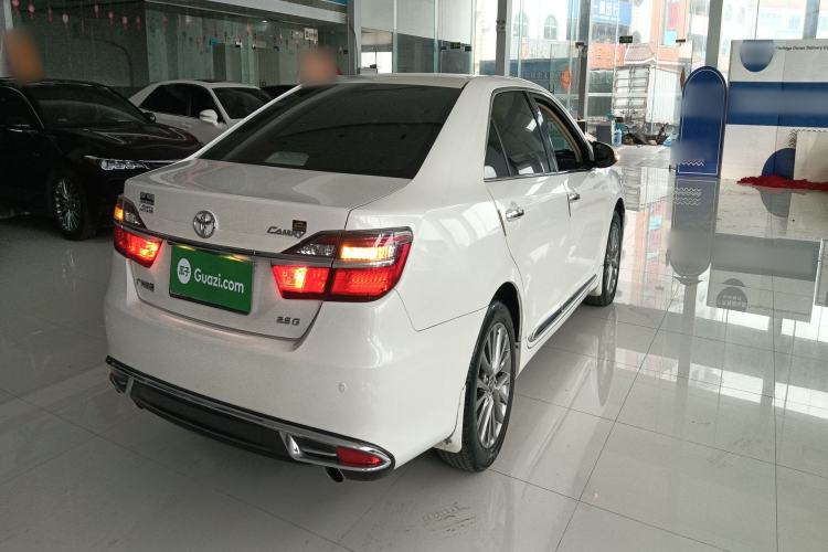 Used Toyota Camry 2016 2.5G 10th Anniversary Deluxe Navigation Edition Rear Right 45 Deg