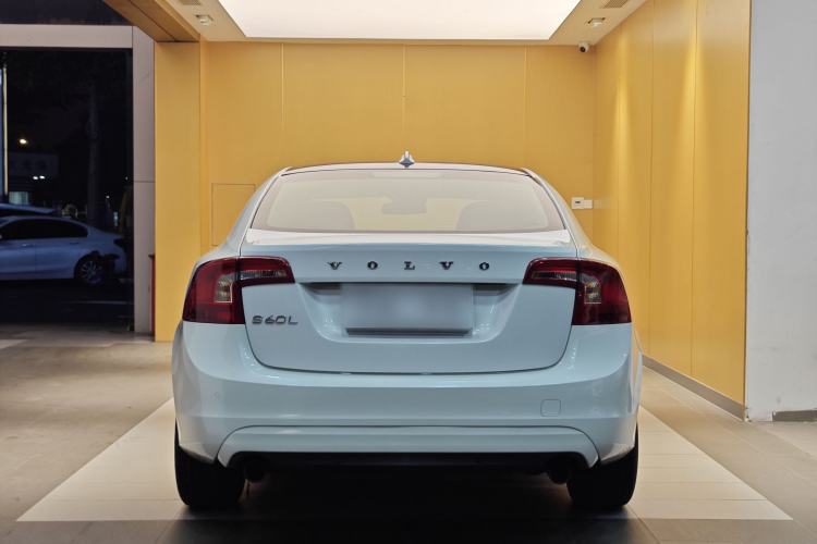 Used Volvo S60 2018 S60L T3 Smart Upgrade Edition
